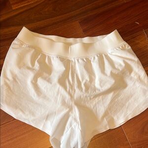 CRZ YOGA Women's Athletic Shorts - White